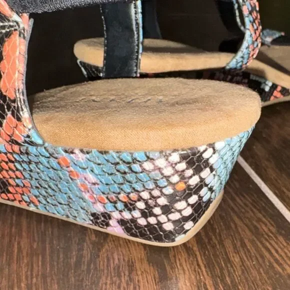Alfani Vacanzaa Step N Flex Snakeskin Wedge Sandals Black Multi 10M NWOT - Picture 10 of 14